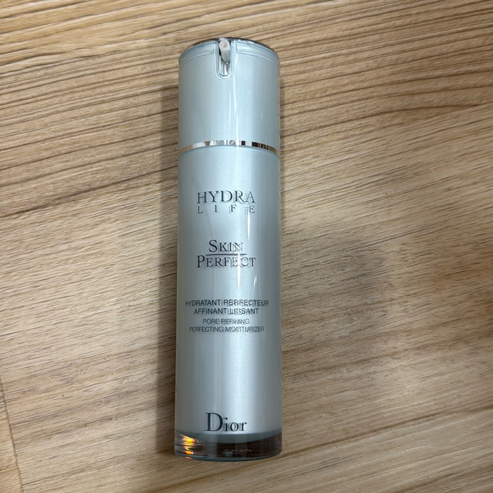 Dior Hydra Life Skin perfection. Pore refining moisturizer.